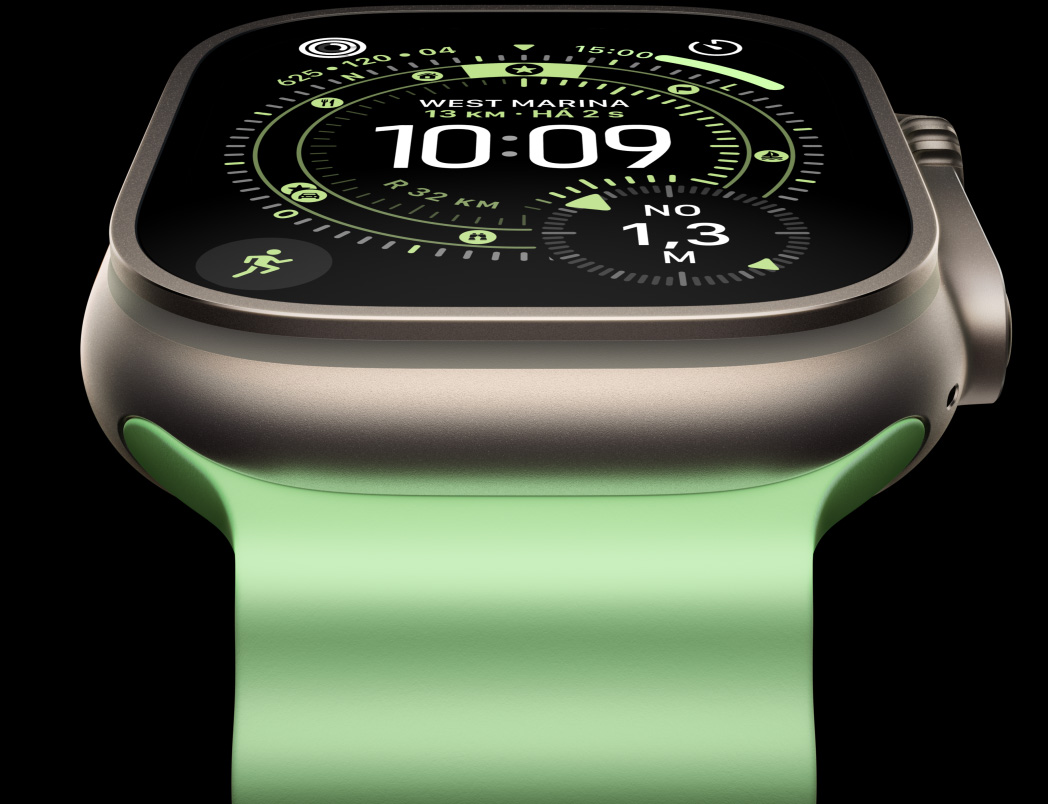 Apple Watch Ultra 3 com caixa natural de titânio, bússola no mostrador Orientação calibrando e pulseira Oceano verde-néon