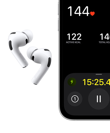 AirPods Pro 3, bílá barva, sluchátka se silikonovými špunty, mikrofon, iPhone, na displeji cvičení Běh venku
