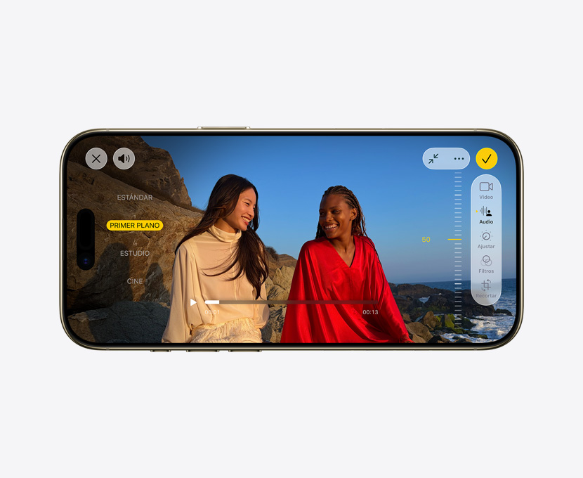 iPhone Air, parte frontal, video pro con la funcionalidad Mezcla de Audio en uso