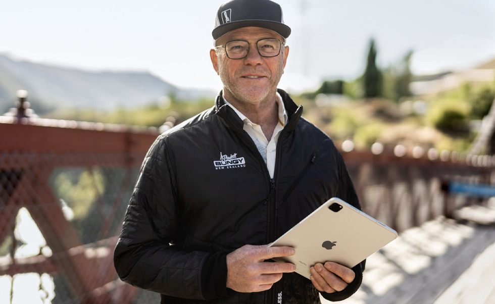 Henry van Asch, AJ Hackett Bungy New Zealand’ın genel müdürü ve kurucu ortağı.
